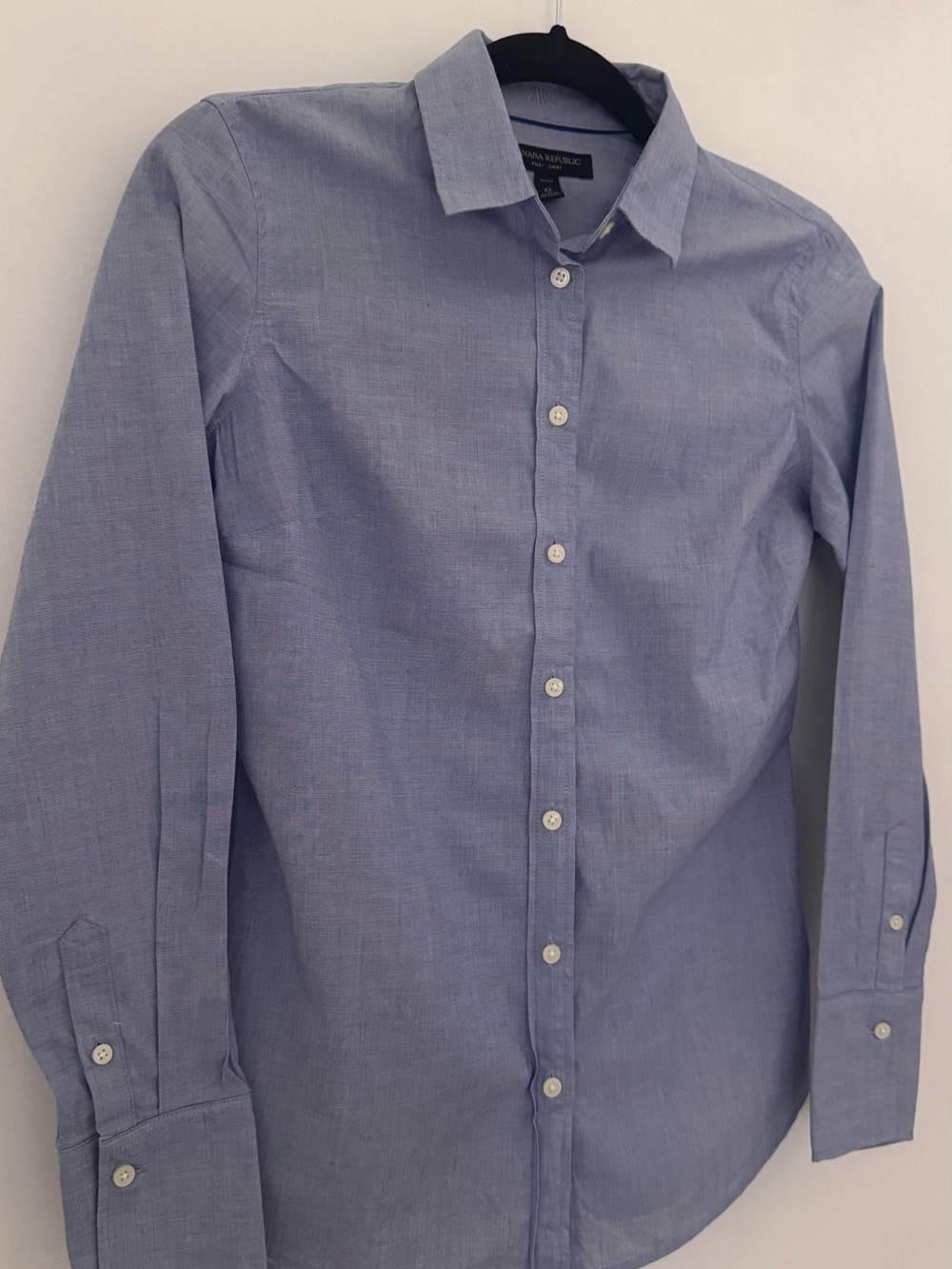 Banana Republic Light Blue Button-Up Shirt Petite 0 - Picture 4 of 10